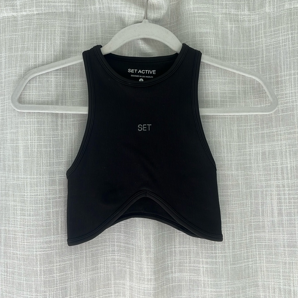 SET Active Black Crop Top